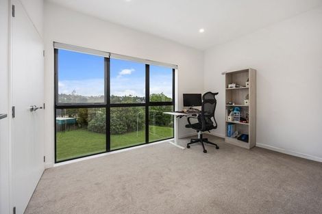 Photo of property in 6/34 Lincoln Park Avenue, Massey, Auckland, 0614