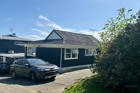 Photo of property in 1/58 Matipo Road, Mairangi Bay, Auckland, 0630