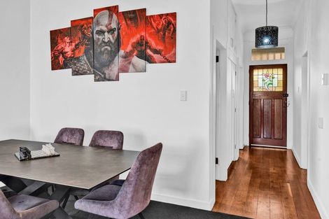 Photo of property in 21 Maire Street, Hawera, 4610