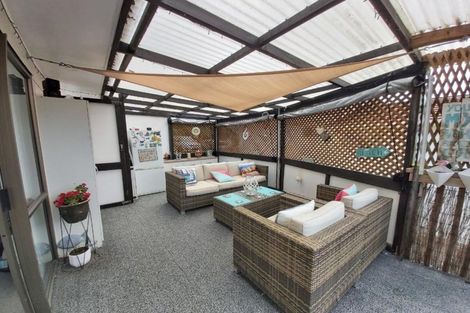 Photo of property in 6 Halder Place, Torbay, Auckland, 0632