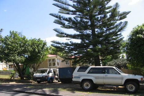 Photo of property in 4 Beeche Place, Birkdale, Auckland, 0626