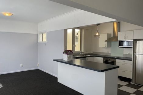 Photo of property in 34f5 Hawkestone Street, Thorndon, Wellington, 6011