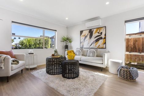 Photo of property in 26 Heidi Crescent, Flat Bush, Auckland, 2016