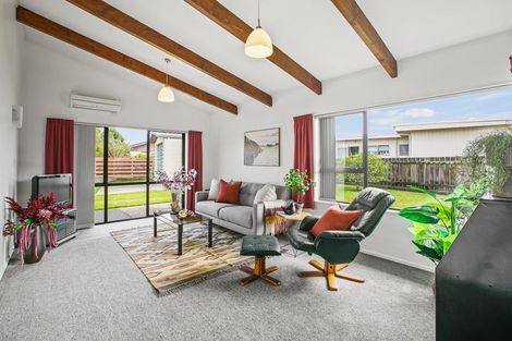 Photo of property in 2/38 Waimea Street, Westown, New Plymouth, 4310