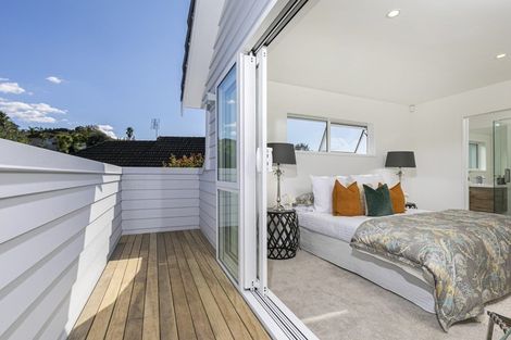 Photo of property in 11a Langana Avenue, Browns Bay, Auckland, 0630
