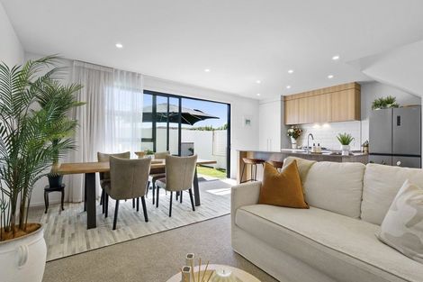 Photo of property in 2/102 Swayne Road, Cambridge, 3434