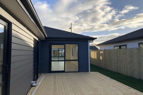 Photo of property in 13 Earlywood Road, Takanini, 2110