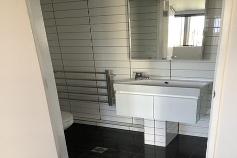 Photo of property in Regency Apartments, 2e/49 Manners Street, Te Aro, Wellington, 6011