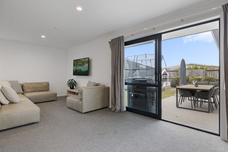Photo of property in 5 Oka Street, Papamoa Beach, Papamoa, 3118
