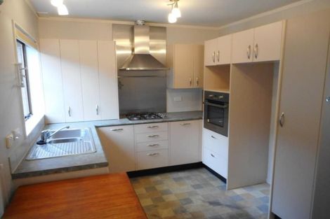 Photo of property in 85 Churton Drive, Churton Park, Wellington, 6037