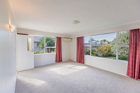 Photo of property in 108a Avondale Road, Taradale, Napier, 4112