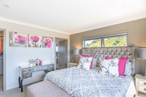 Photo of property in 90b/1 Endeavour Drive, Whitby, Porirua, 5024