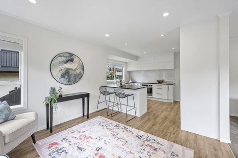 Photo of property in 16 Andrea Place, Sunnyhills, Auckland, 2010