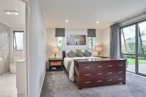 Photo of property in 95 Ferry Road, Clive, 4102