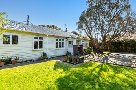 Photo of property in 78a Main Road, Titahi Bay, Porirua, 5022