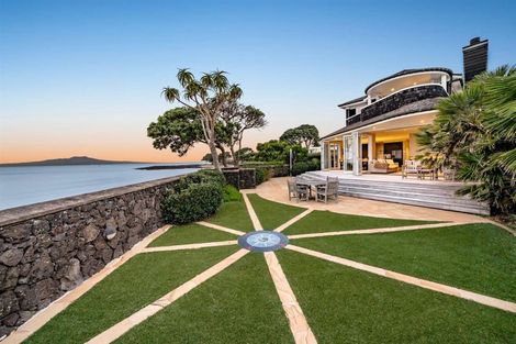 Photo of property in 27 Muritai Road, Milford, Auckland, 0620