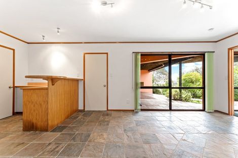 Photo of property in 47 Brixton Road, Manly, Whangaparaoa, 0930