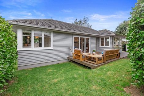 Photo of property in 86 Taikata Road, Te Atatu Peninsula, Auckland, 0610