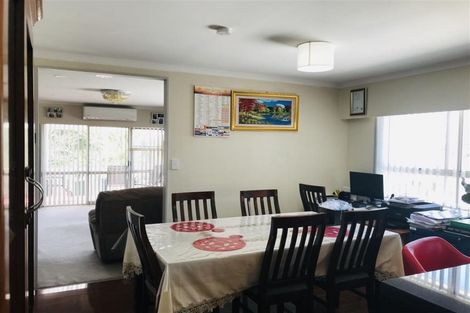 Photo of property in 5 Lendenfeld Drive, Papatoetoe, Auckland, 2025