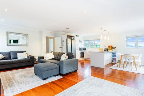Photo of property in 105b Matipo Road, Te Atatu Peninsula, Auckland, 0610
