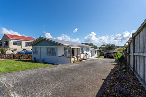 Photo of property in 8 Yorke Road, Haruru, 0204
