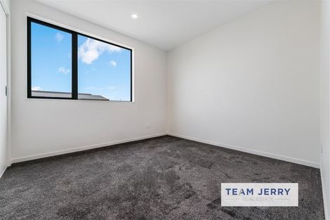 Photo of property in 12 Corporal Street, Papakura, 2110