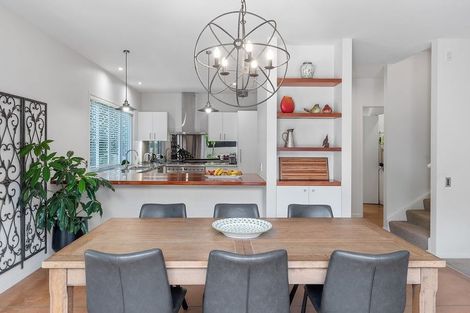 Photo of property in 215b Oceanbeach Road, Mount Maunganui, 3116