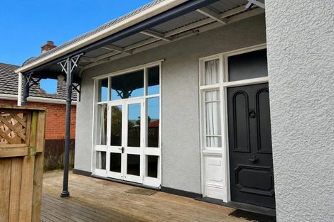 Photo of property in 19 Royal Crescent, Saint Kilda, Dunedin, 9012