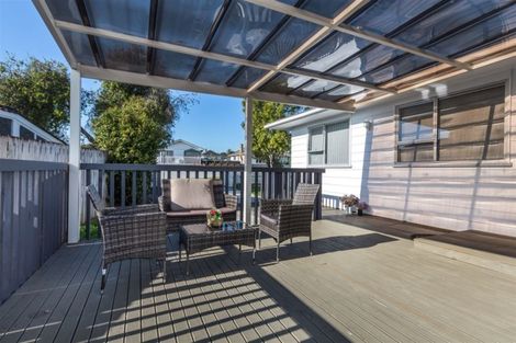 Photo of property in 8 Daphne Road, Papatoetoe, Auckland, 2025