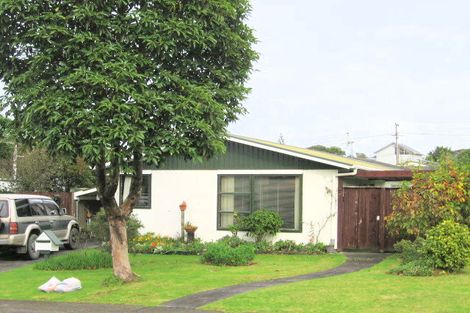 Photo of property in 11 Thorburn Avenue, Red Beach, 0932