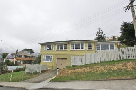 Photo of property in 1 Rimu Street, Tawa, Wellington, 5028