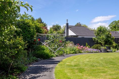 Photo of property in 15 Wood Street, Greytown, 5712