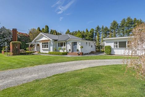 Photo of property in 2121 Old West Coast Road, Kirwee, Christchurch, 7671