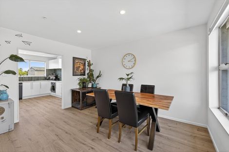 Photo of property in 2/21 Cob Crescent, Woolston, Christchurch, 8062
