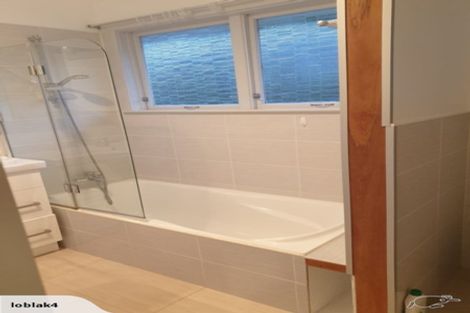 Photo of property in 111 Ruskin Road, Newlands, Wellington, 6037