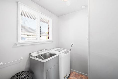 Photo of property in 1/310 Main North Road, Redwood, Christchurch, 8051