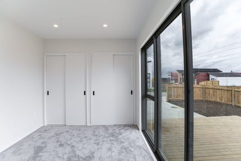 Photo of property in 17 Puwha Street, Massey, Auckland, 0614