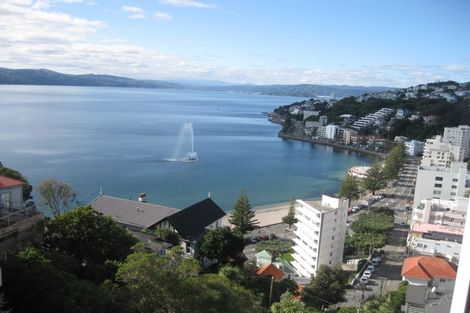 Photo of property in 2f7 Oriental Terrace, Mount Victoria, Wellington, 6011