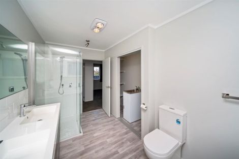 Photo of property in 306 South Road, Hawera, 4610