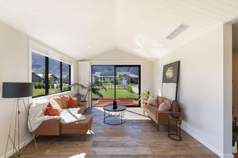 Photo of property in 22 Woolshed Road, Jacks Point, Queenstown, 9371