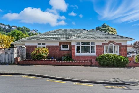 Photo of property in 31 Beach Street, Saint Clair, Dunedin, 9012
