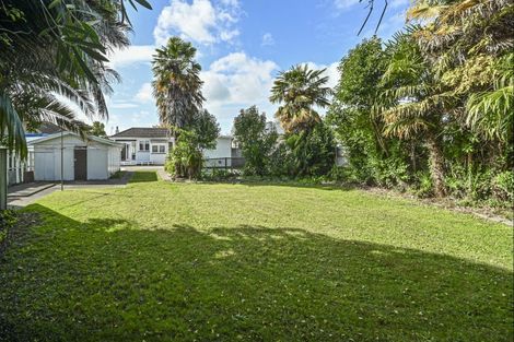 Photo of property in 225 Grove Road, Mayfair, Hastings, 4122