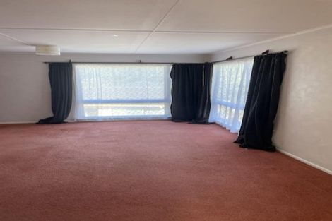 Photo of property in 87 Stewart Drive, Newlands, Wellington, 6037