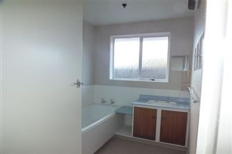 Photo of property in 2/127 Mackenzie Avenue, Woolston, Christchurch, 8023