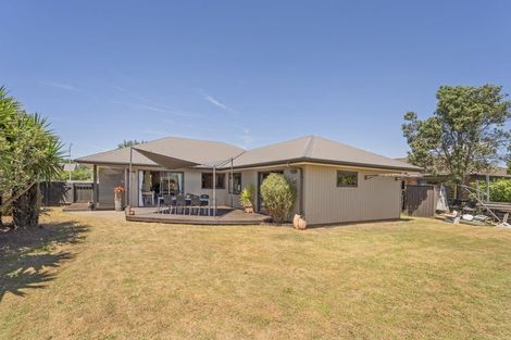 Photo of property in 9 Jacaranda Drive, Whitianga, 3510