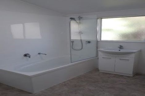 Photo of property in 4/16 Gatman Street, Birkdale, Auckland, 0626