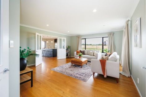 Photo of property in 1061 Taonui Road, Colyton, Feilding, 4775