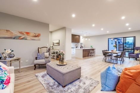 Photo of property in 13 Konoba Avenue, Kumeu, 0810