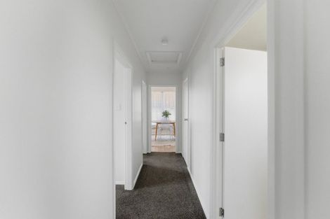 Photo of property in 19 Pukeori Street, Marfell, New Plymouth, 4310