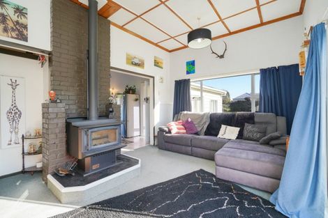 Photo of property in 46 Largs Street, Wallacetown, 9816